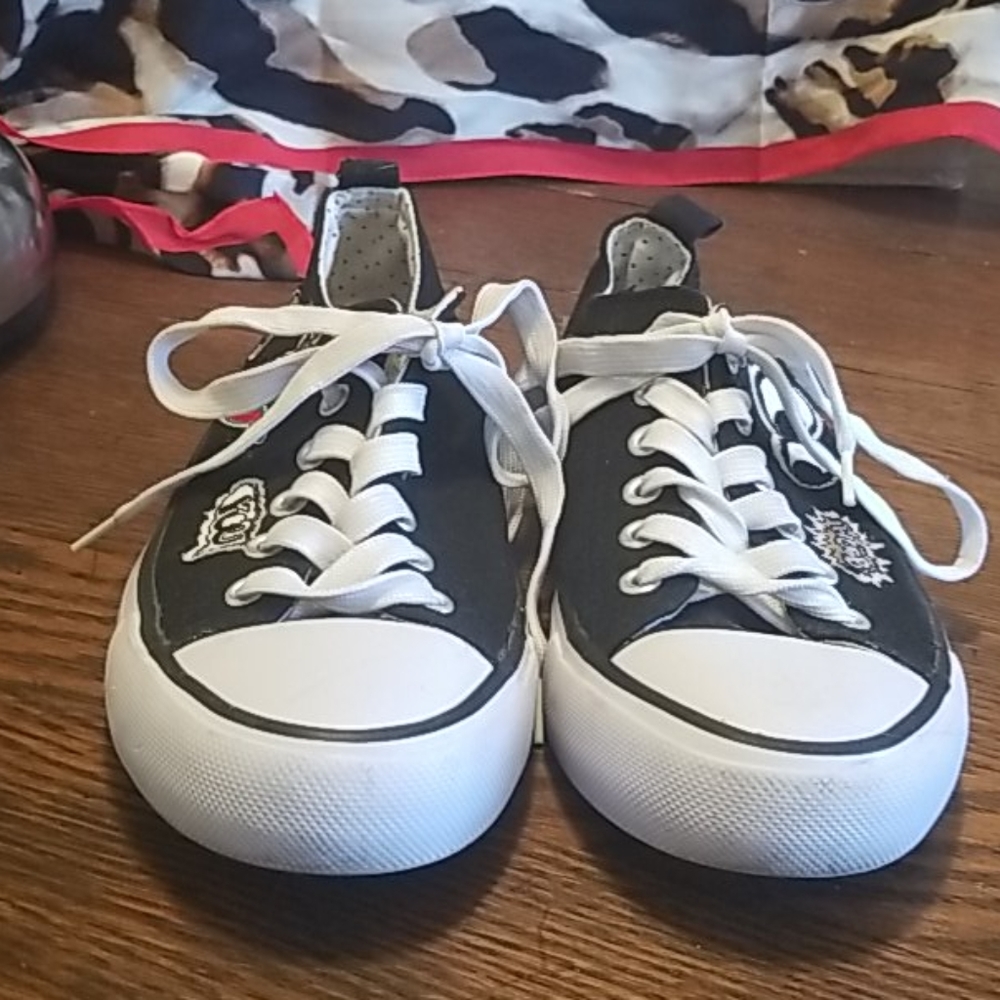 Free Choice  by Elis Ladies Sneakers Size 7